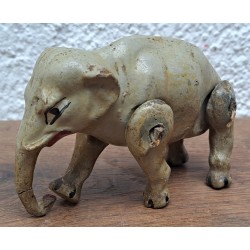 Antiguo juguete, elefante...